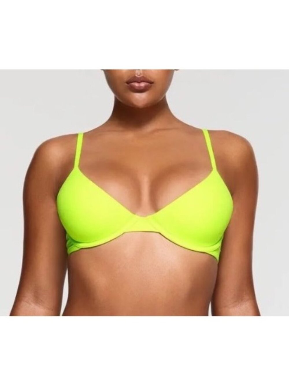 NWT SKIMS FITS EVERYBODY SCOOP PLUNGE BRA GREEN HIGHLIGHTER - 42H